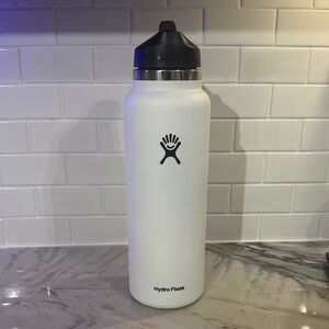 Hydro Flask White Water Bottle with Black Lid